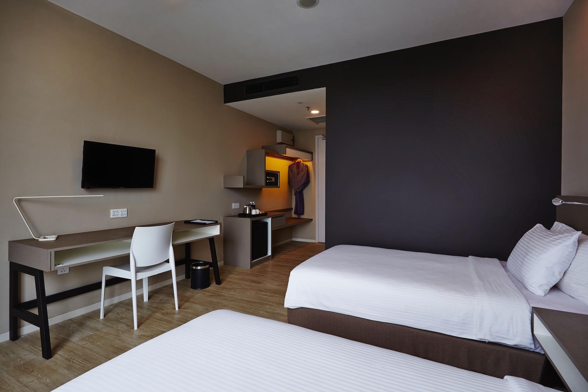 Hotel Qliq Damansara à Petaling Jaya Extérieur photo