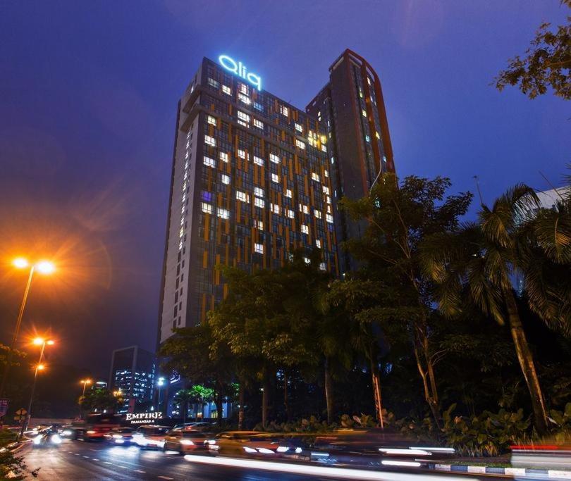 Hotel Qliq Damansara à Petaling Jaya Extérieur photo