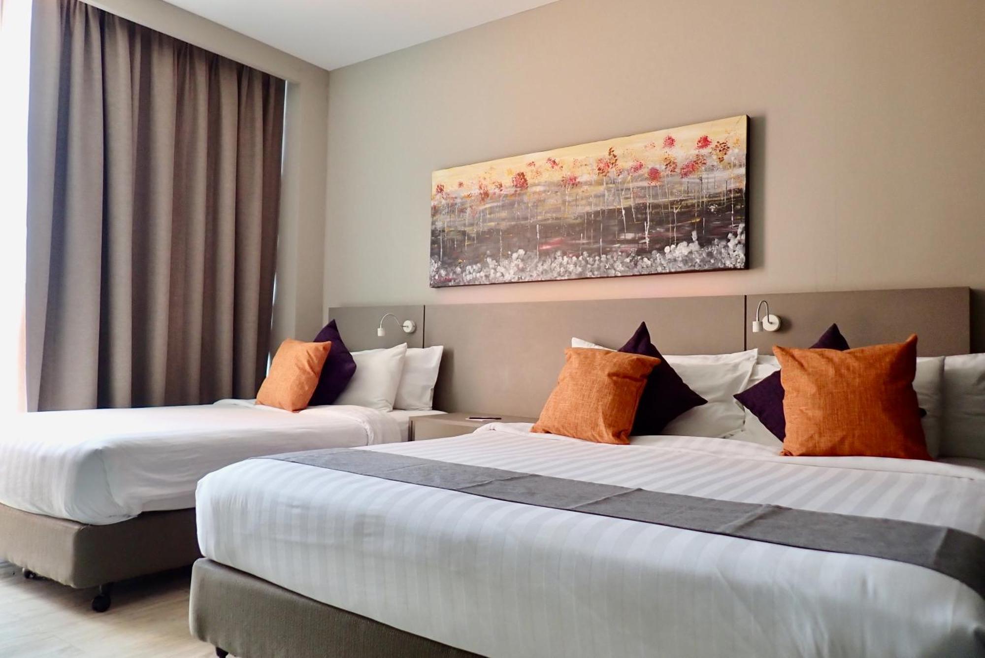 Hotel Qliq Damansara à Petaling Jaya Extérieur photo