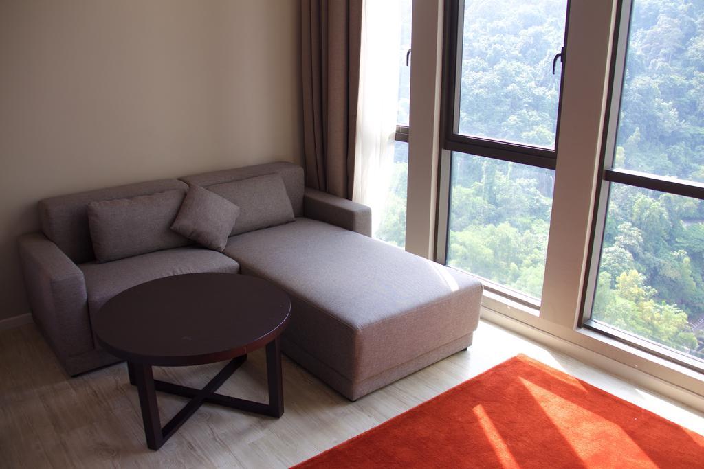 Hotel Qliq Damansara à Petaling Jaya Extérieur photo
