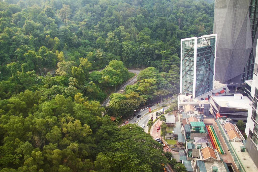 Hotel Qliq Damansara à Petaling Jaya Extérieur photo